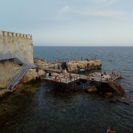 Home Isola Di Luce 锡拉库扎 外观 照片