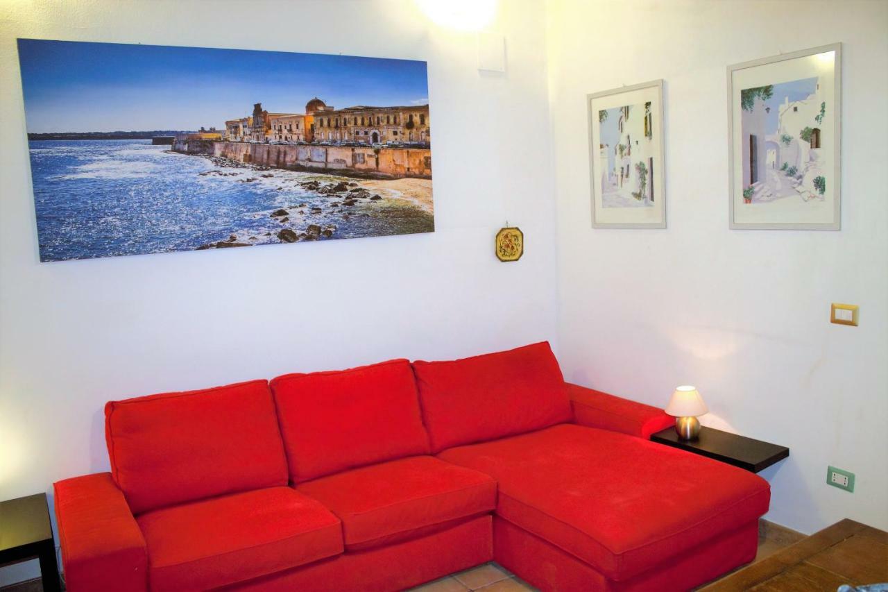 Home Isola Di Luce 锡拉库扎 外观 照片